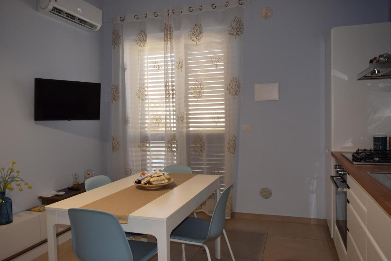 Casa Vacanze Lombardo Santa Teresa Di Riva Luaran gambar