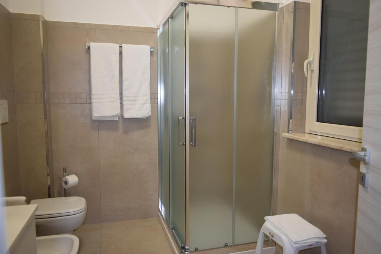 Casa Vacanze Lombardo Santa Teresa Di Riva Luaran gambar