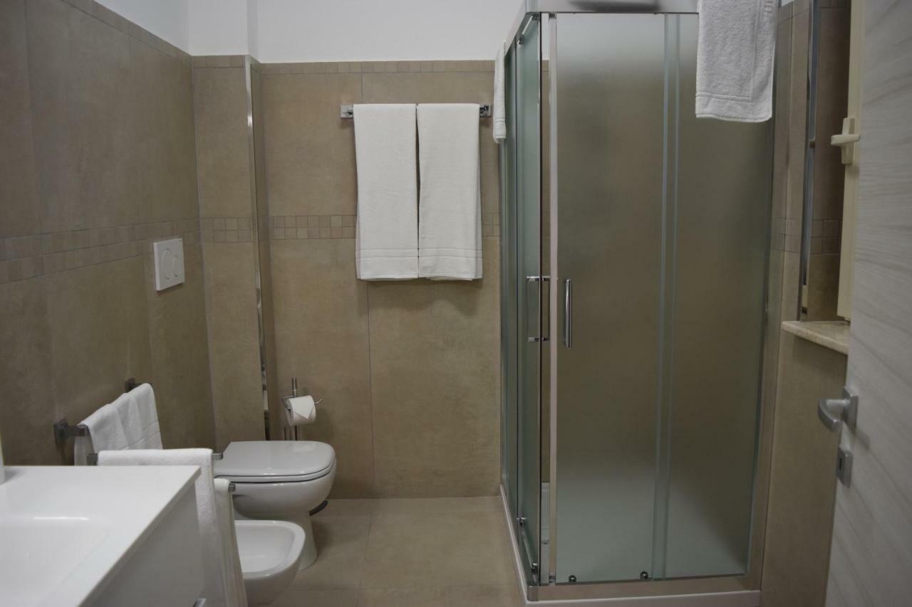 Casa Vacanze Lombardo Santa Teresa Di Riva Luaran gambar