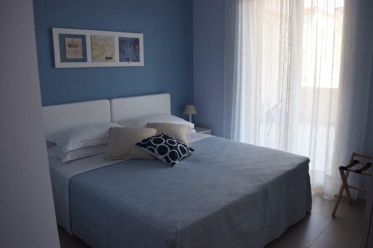 Casa Vacanze Lombardo Santa Teresa Di Riva Luaran gambar
