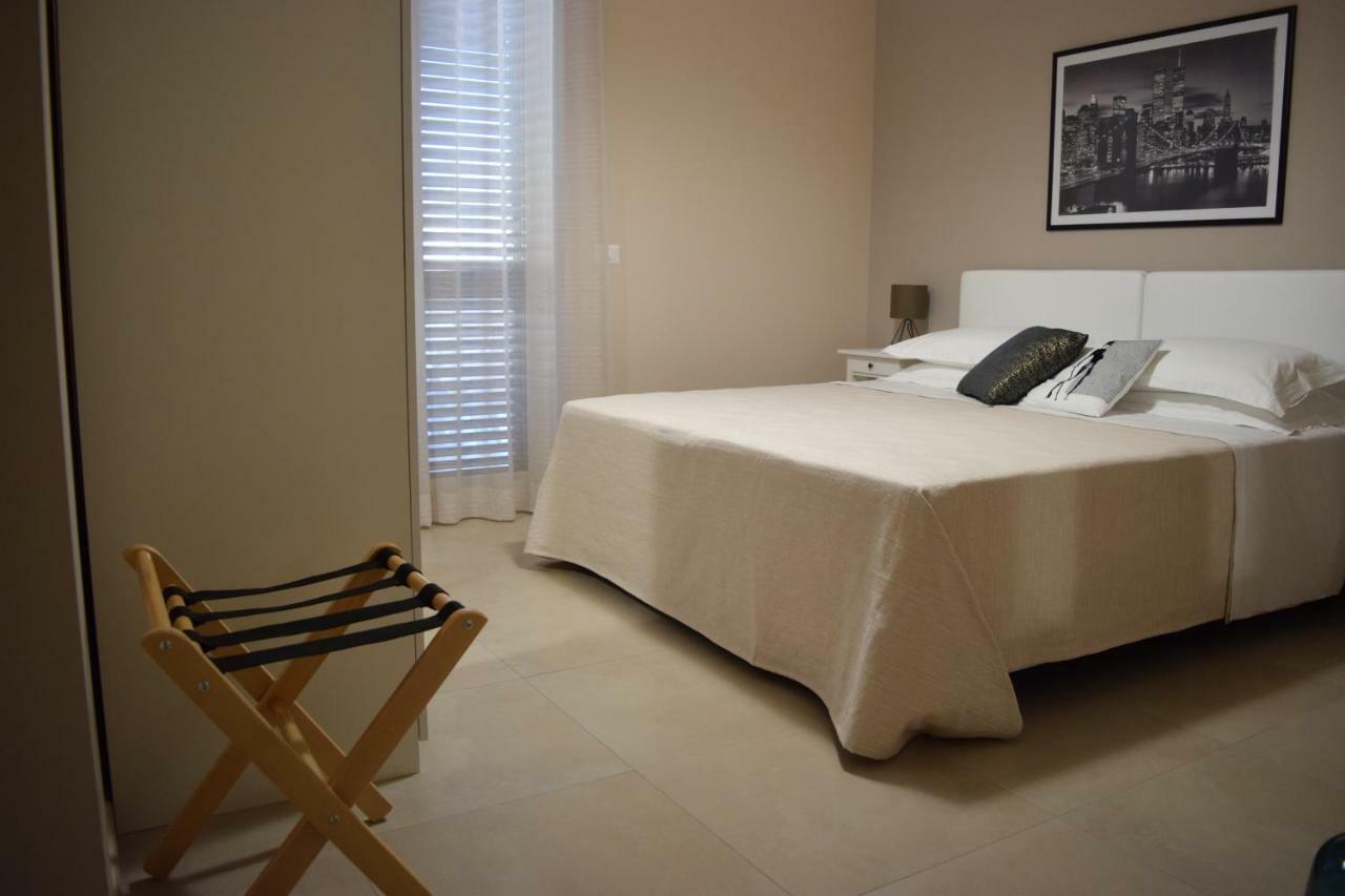Casa Vacanze Lombardo Santa Teresa Di Riva Luaran gambar