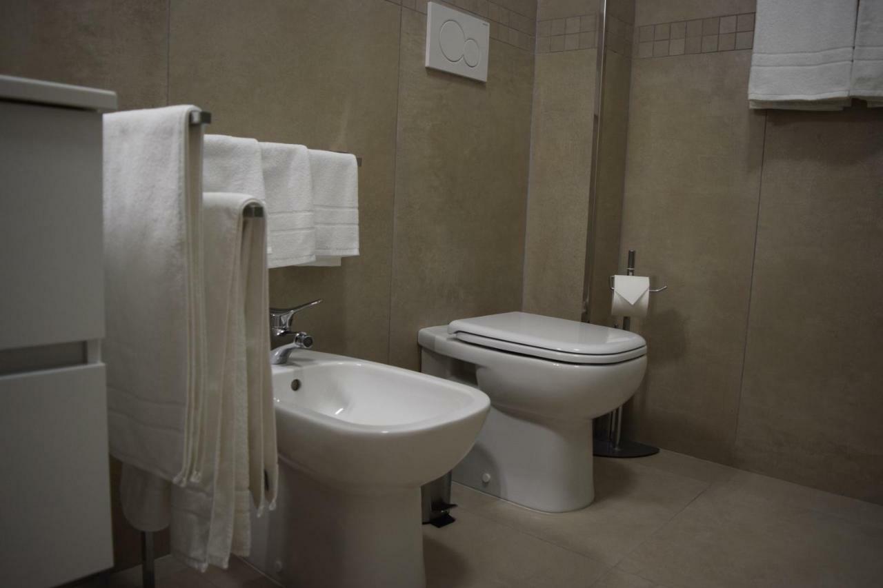 Casa Vacanze Lombardo Santa Teresa Di Riva Luaran gambar